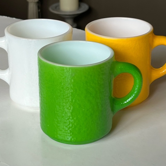 Hazel-Atlas “Orange Peel” pebble textured milk glass coffee mugs set/3 - Picture 8 of 12